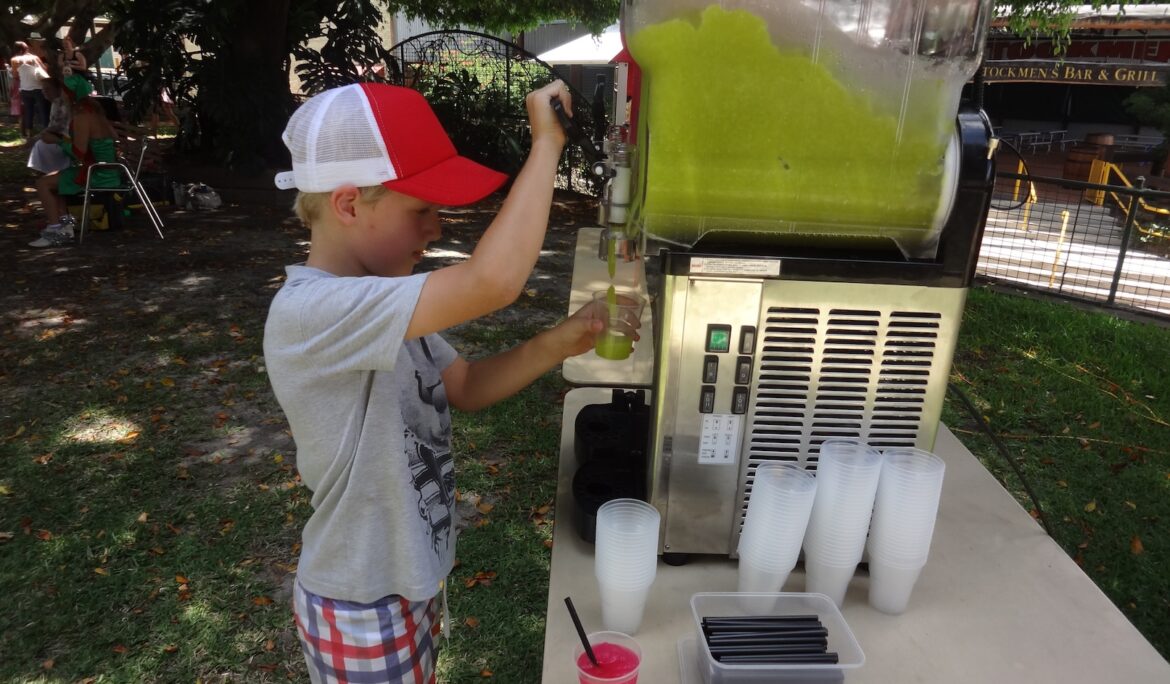 Slushie machine hire - Christmas - Brisbane